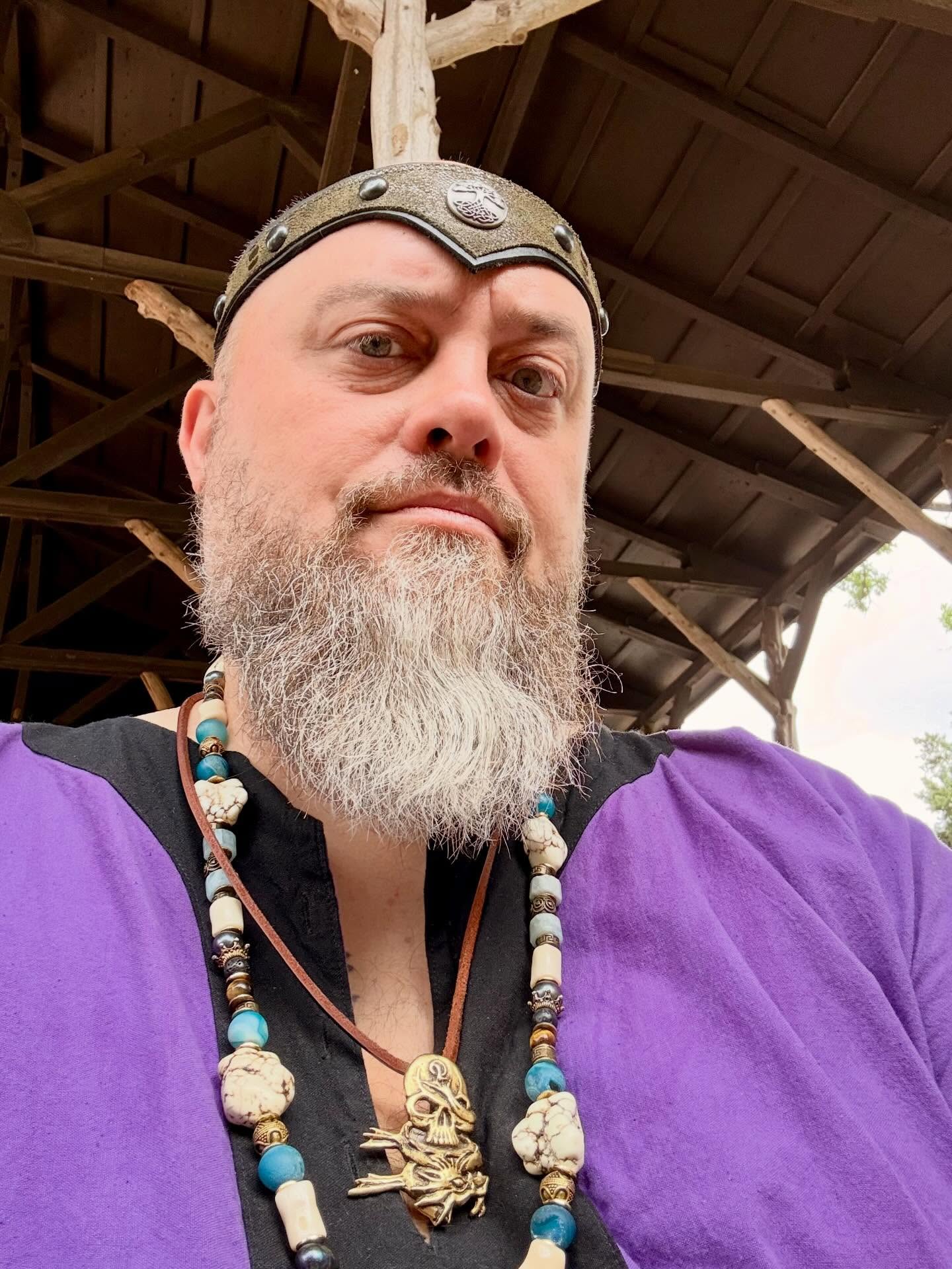 When there’s rain in the forecast and you don’t want your pirate gear wet for Nola you go raiding 🤷