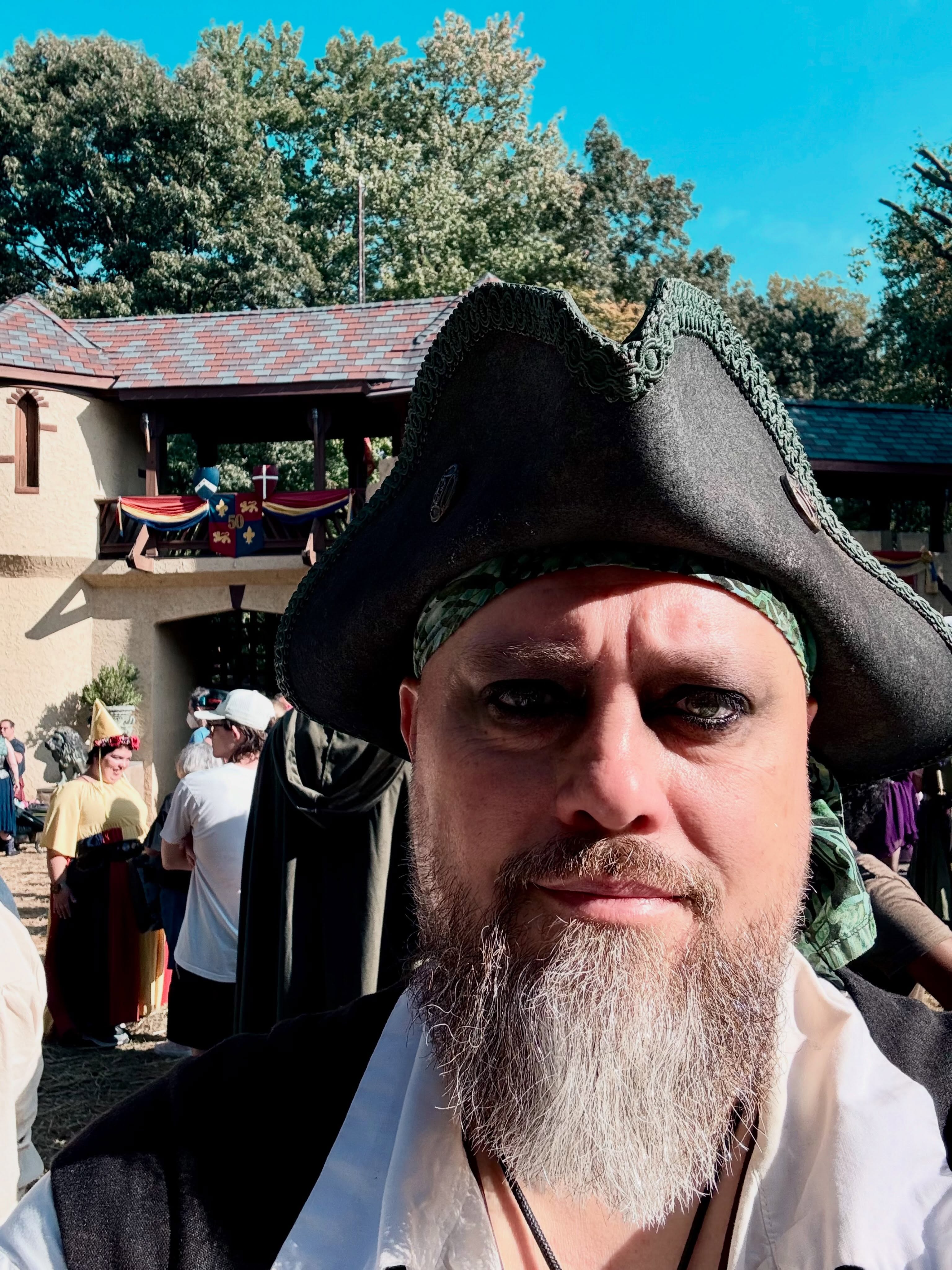 Proof of life at @mdrenfest Hydrated, caffeinated and ready for @pyratesroyale @crimsonpirates and a grand Talk Like A Pirates Day